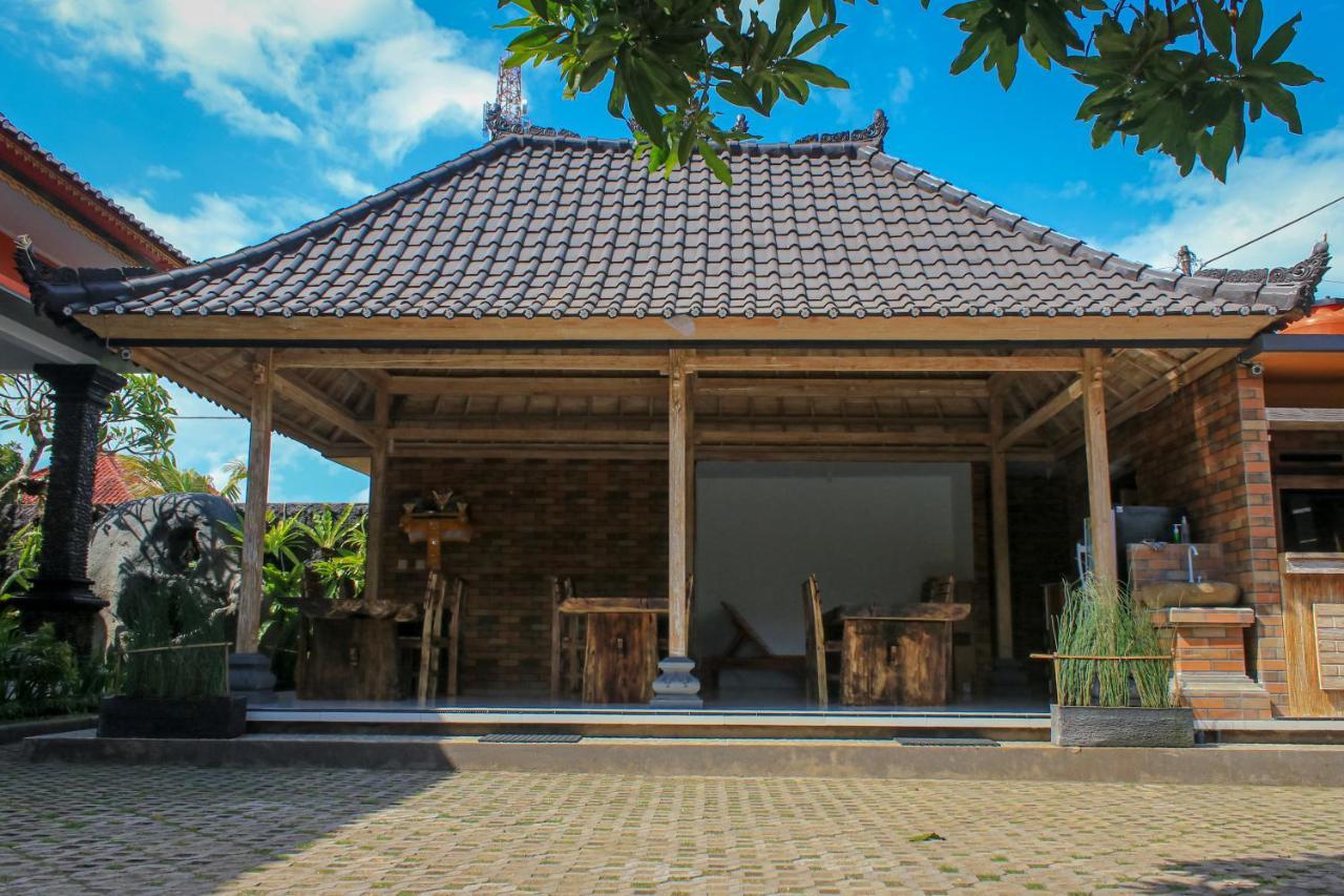 Hotel Niki Jembrana 외부 사진