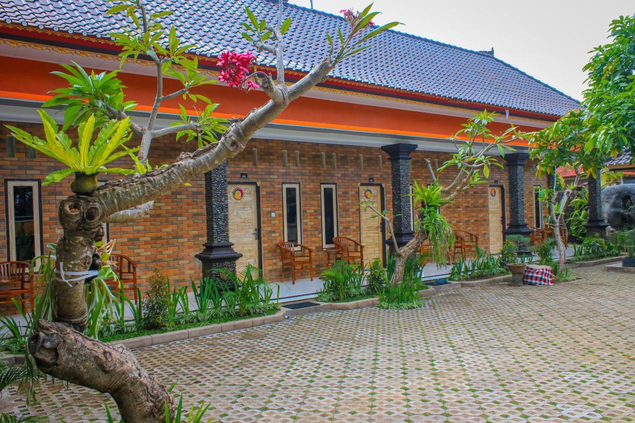 Hotel Niki Jembrana 외부 사진